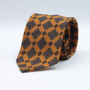 Cruciani &amp; Bella
Printed and Handmade in Italy
100% Wool
Unlined
Orange, Green, Blue and Red Motif Tie
8 cm x 150 cm
#9130