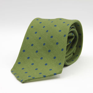 Cruciani &amp; Bella
Printed and Handmade in Italy
100% Wool
Unlined
Green and Blue Dots Motif Tie
8 cm x 150 cm
#9176