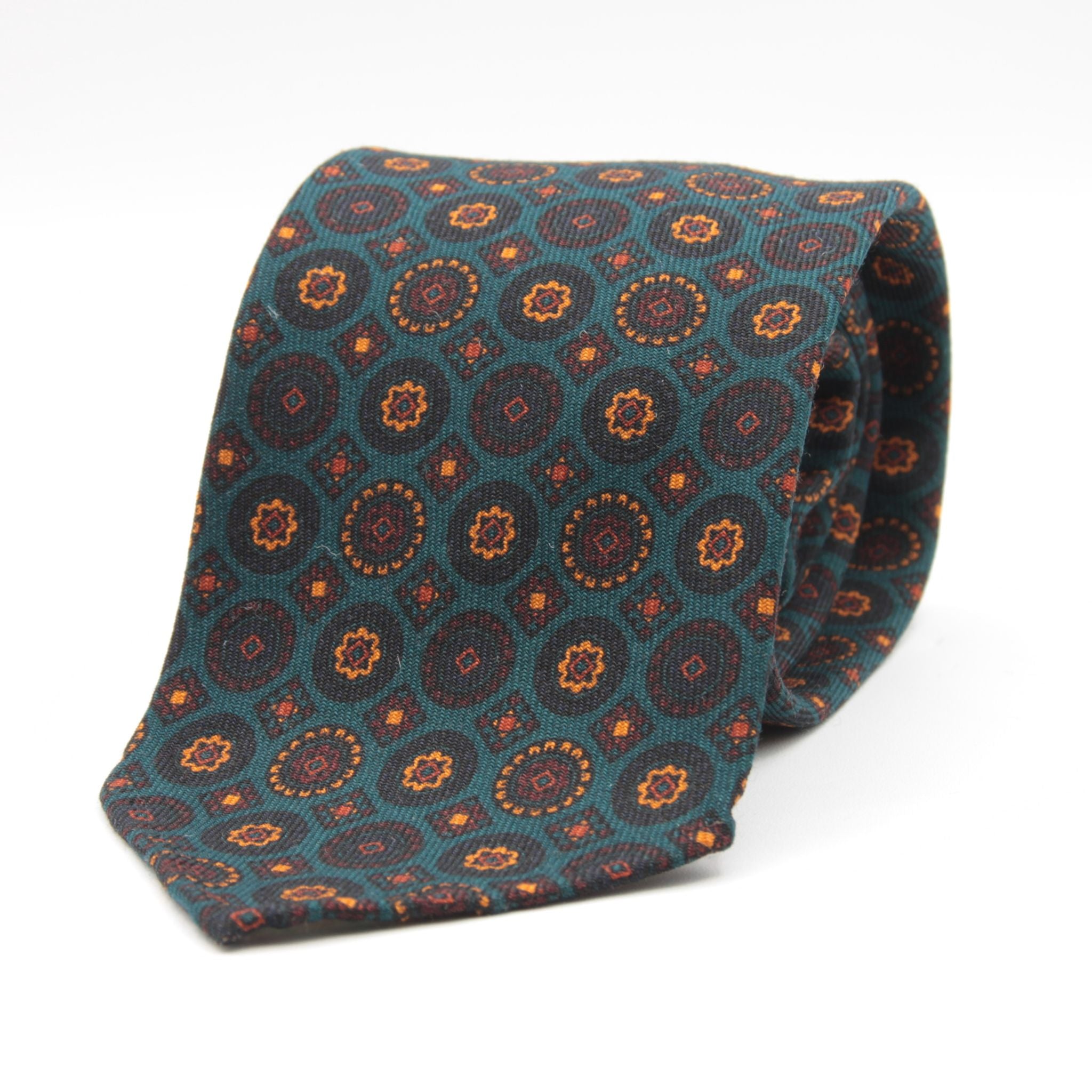 Cruciani &amp; Bella
Printed and Handmade in Italy
100% Wool
Unlined
Turquoise, Rust, Beige and Blue Motif Tie
8 cm x 150 cm
#9183