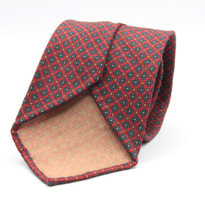 Cruciani &amp; Bella
Printed and Handmade in Italy
100% Wool
Unlined
Red Wine, Octanium and Orange Motif Tie
8 cm x 150 cm
#9195