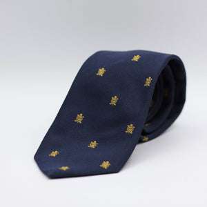 Cruciani &amp; Bella per Gentlemen Drivers 100% Woven Jacquard Silk Tipped Blue, Gold Crest Tie Handmade in Italy 8 cm x 150 cm