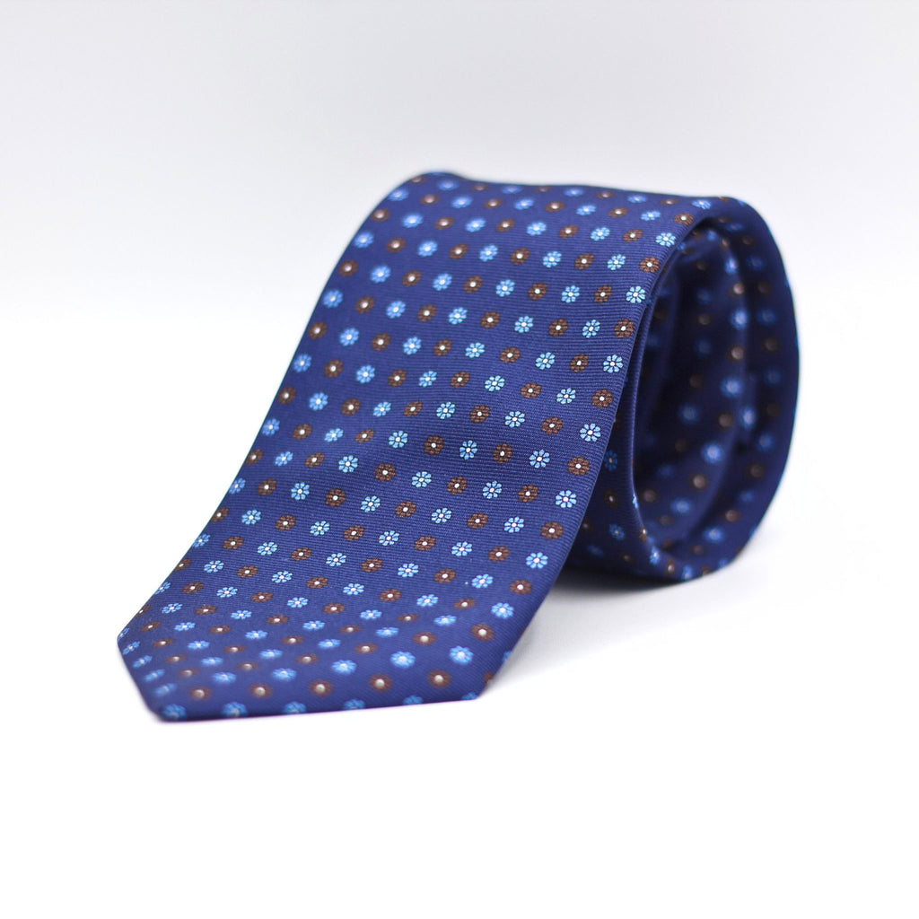 Cruciani &amp; Bella 100% Printed Silk Self-Tipped Blue, Light Blue and Brown Daisies Tie Handmade in Rome, Italy. 8 cm x 150 cm