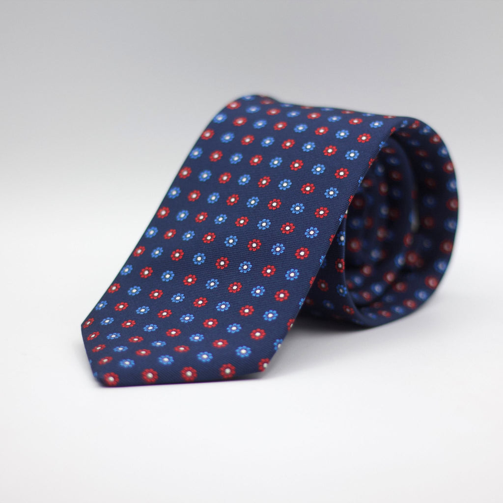 Cruciani &amp; Bella 100% Printed Silk Self-Tipped Blue, Light Blue and Red Daisies Tie Handmade in Rome, Italy. 8 cm x 150 cm