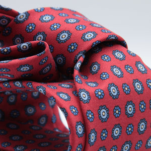 Cruciani &amp; Bella
100% Printed Hopsack Silk
Self Tipped
Handmade in England
Red, Blue and Light Blue Tie
Cm 152 X 8
#9009