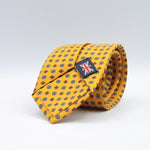 Cruciani &amp; Bella
100% Printed Hopsack Silk
Self Tipped
Handmade in England
Golden Yellow, Rust and Off-White Tie
Cm 152 X 8
#9006