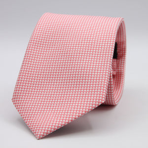 Holliday &amp; Brown for Cruciani &amp; Bella
100%&nbsp;Woven Jacquard Silk
Tipped

Pink and White color motif tie
Handmade in Italy

8 cm x 150 cm
#9345