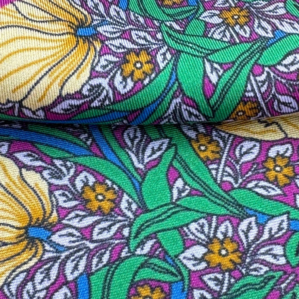 Cruciani &amp; Bella Hand-rolled&nbsp;&nbsp; 100% Silk Magenta, Yellow and Green Patterned&nbsp; Motif&nbsp; Pocket Square Made in England 33 cm X 33 cm