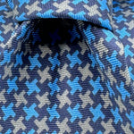 Cruciani &amp; Bella 100% Printed Silk&nbsp; Tipped Bleu and Grey Houndstooth&nbsp; Handmade in Italy 8,5 cm x 148 cm New Old Stock