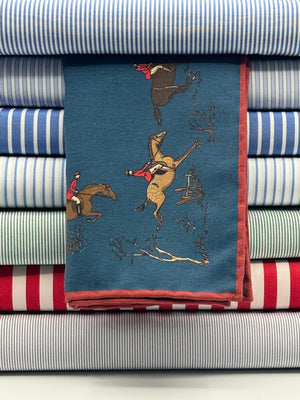 Cruciani &amp; Bella
Hand-rolled&nbsp;&nbsp;
100% Madder Silk&nbsp;
Light Blue, Brown, Red, Blue and Beige
Equestrian Motif Pocket Square
Double Faces
Made in Italy
33 cm X 33 cm