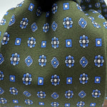 Cruciani &amp; Bella
100% Printed Silk&nbsp;
Tipped
Green, Light Blue and White Motif Tie
Handmade in Italy
8,5 cm x 148 cm
New Old Stock