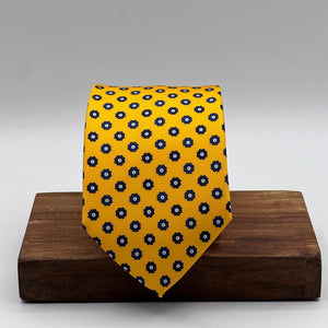 Cruciani &amp; Bella
100% Printed Silk&nbsp;
Tipped
Yellow, Blue and Grey White Motif Tie
Handmade in Italy
8,5 cm x 148 cm
New Old Stock