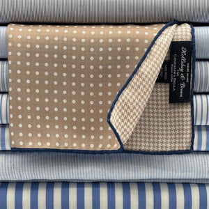 Holliday &amp; Brown
Blue Hand-rolled&nbsp;&nbsp;
Holliday &amp; Brown for Cruciani &amp; Bella
100% Silk
Sand and White
Double Faces
Dots and Pied de Poule Motif&nbsp; Pocket Square
Handmade in Italy

32 cm X 32 cm