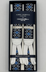 Albert Thurston for Cruciani &amp; Bella
Made in England
Adjustable Sizing
35 mm Elastic Braces
Blue, Light Blue and Off White Motif
Braid ends
Y-Shaped
Nickel Fittings
Size Multifit Adjustable&nbsp;Length:&nbsp;115cm (= 45 inch) Maximum