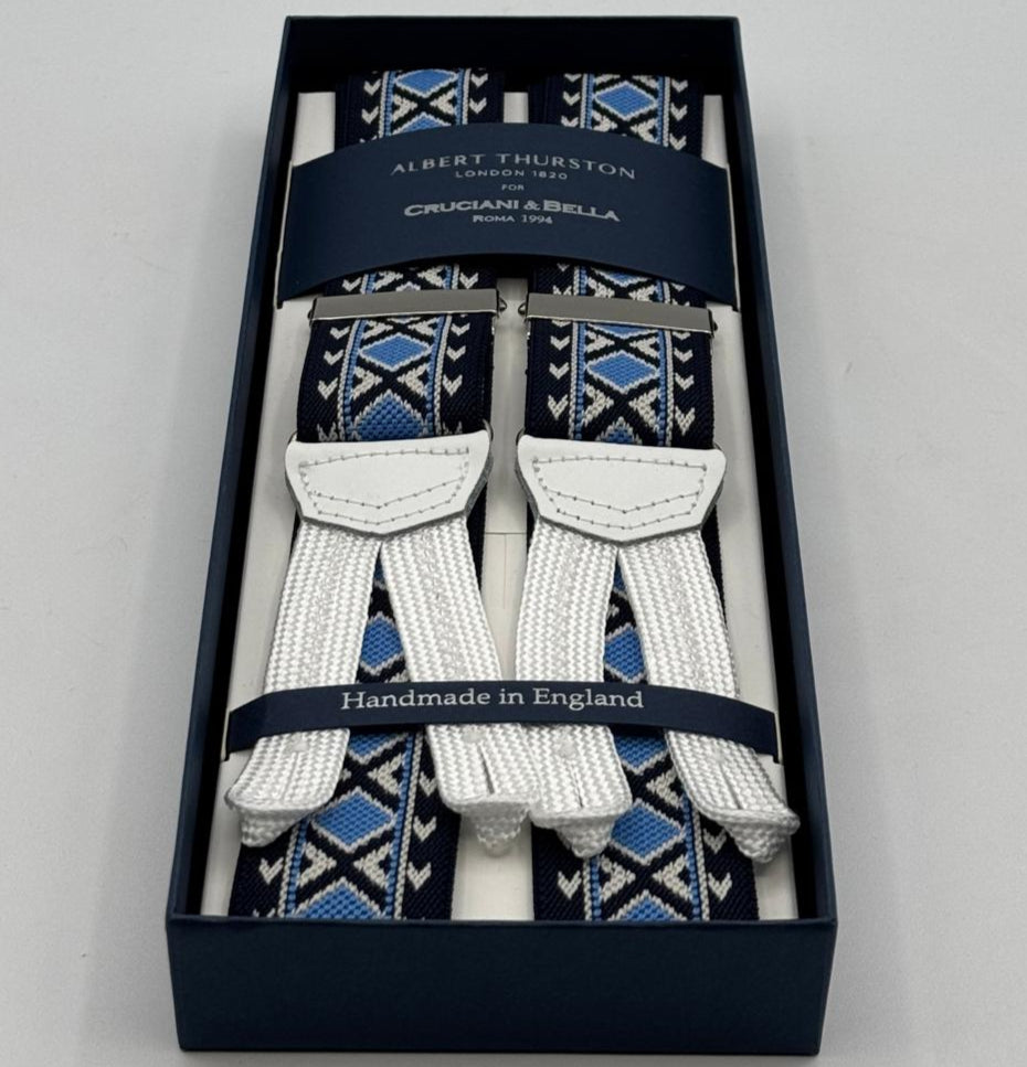 Albert Thurston for Cruciani &amp; Bella
Made in England
Adjustable Sizing
35 mm Elastic Braces
Blue, Light Blue and Off White Motif
Braid ends
Y-Shaped
Nickel Fittings
Size Multifit Adjustable&nbsp;Length:&nbsp;115cm (= 45 inch) Maximum