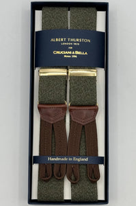 Albert Thurston for Cruciani &amp; Bella
Made in England
Adjustable Sizing
35 mm elastic Green Plain Melange Braces
Braid ends
Y-Shaped
Gold Fittings
Size Multifit Adjustable&nbsp;Length:&nbsp;115cm (= 45 inch) Maximum