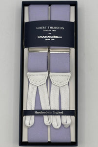 Albert Thurston for Cruciani &amp; Bella
Made in England
Adjustable Sizing
35 mm elastic Lilac plain braces
Braid ends
Y-Shaped
Nickel Fittings
Size Multifit Adjustable&nbsp;Length:&nbsp;115cm (= 45 inch) Maximum