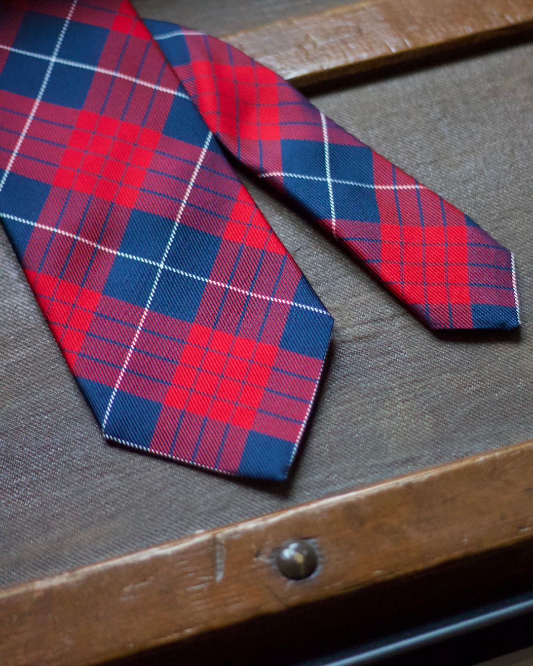 Cruciani &amp; Bella 100% Woven Jacquard Silk Self Tipped Red, Blue and White Tartan Tie Handmade in Italy 8 cm x 150 cm