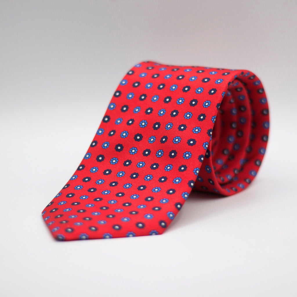 Cruciani &amp; Bella 100% Printed Silk Self-Tipped Red, Light Blue and Blue Daisies Tie Handmade in Rome, Italy. 8 cm x 150 cm