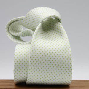 Cruciani &amp; Bella
100% Printed Silk

Self-Tipped
White, Green Lime Pindots Tie
Handmade in Rome, Italy.

8 cm x 150 cm
#8856