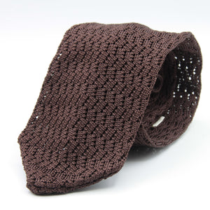 Cruciani &amp; Bella
100% Knitted Silk Tie
Dark brown Zig-Zag Patterned Tie
Handmade in Italy
6/7 cm x 146/147 cm

#8926